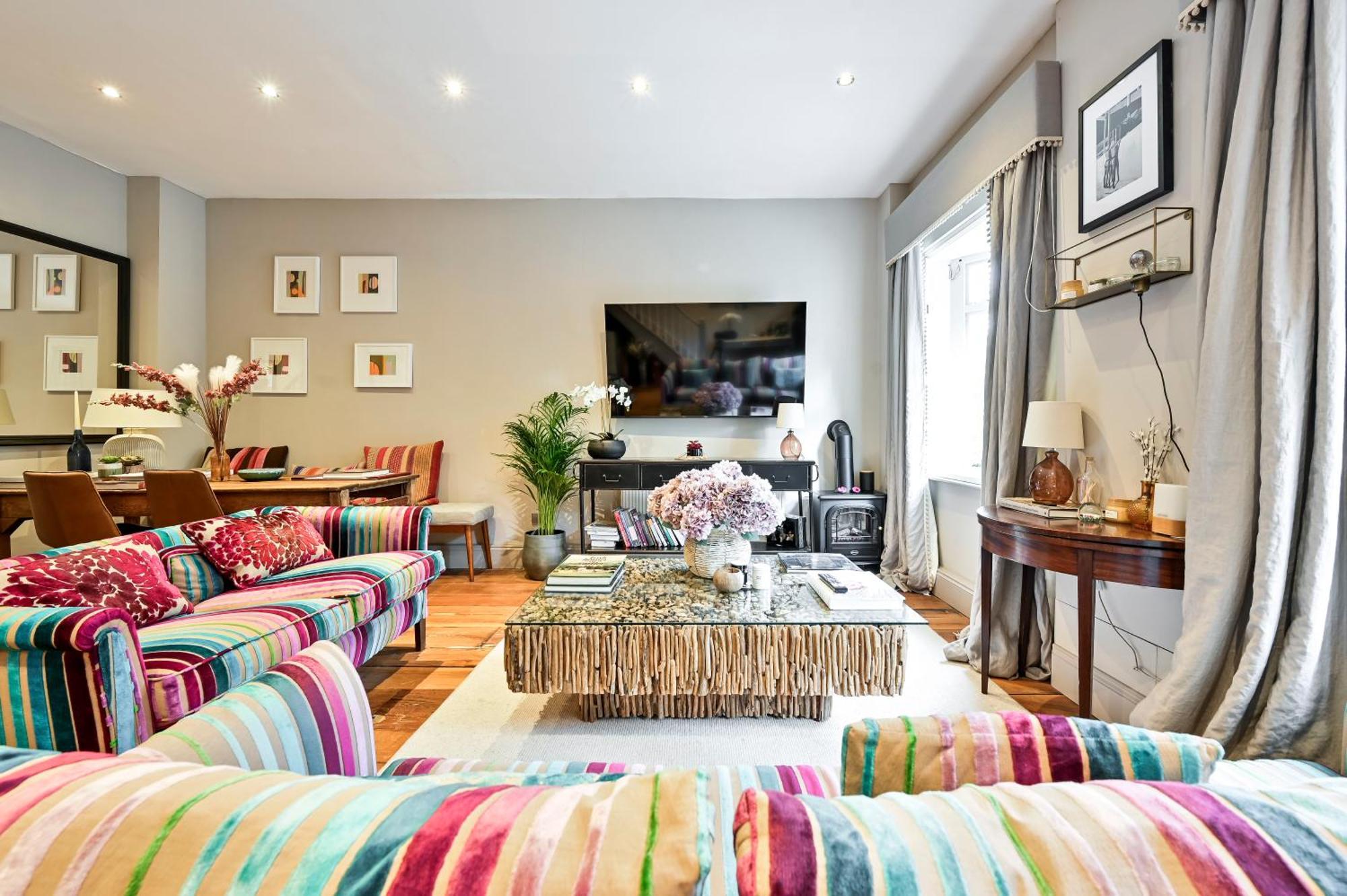 Apartamento Magnificent 2 Bed Hyde Park Mews House Londres Exterior foto