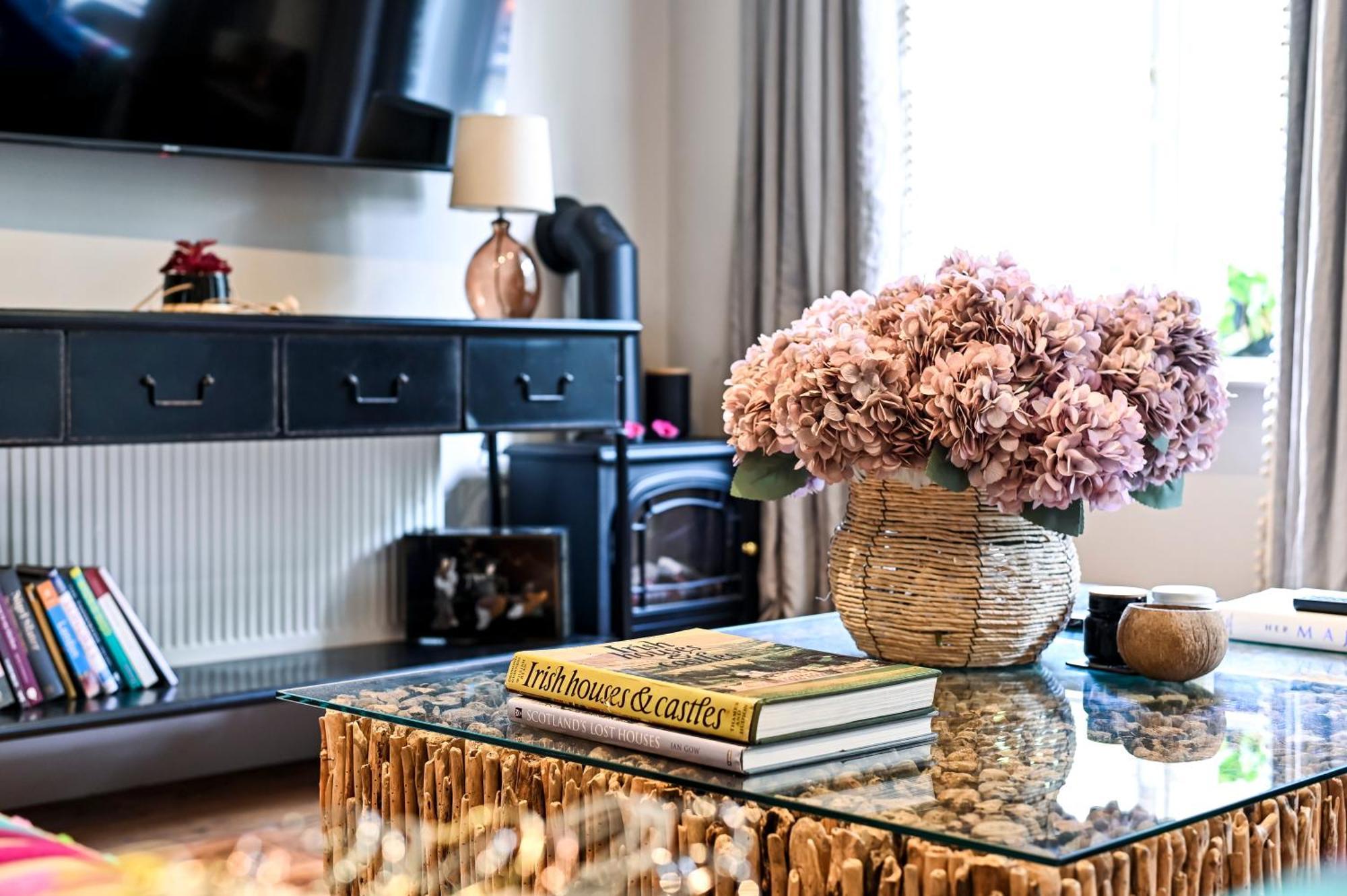 Apartamento Magnificent 2 Bed Hyde Park Mews House Londres Exterior foto