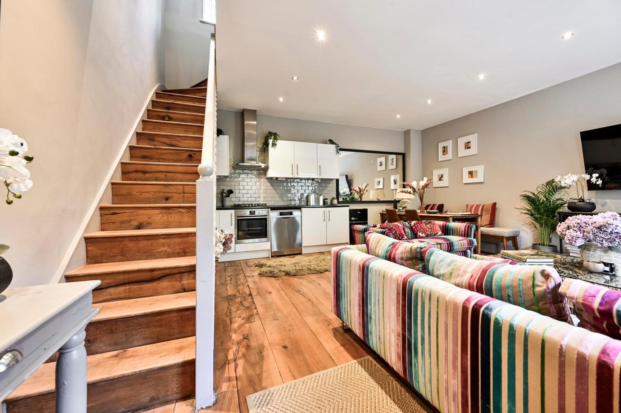 Apartamento Magnificent 2 Bed Hyde Park Mews House Londres Exterior foto