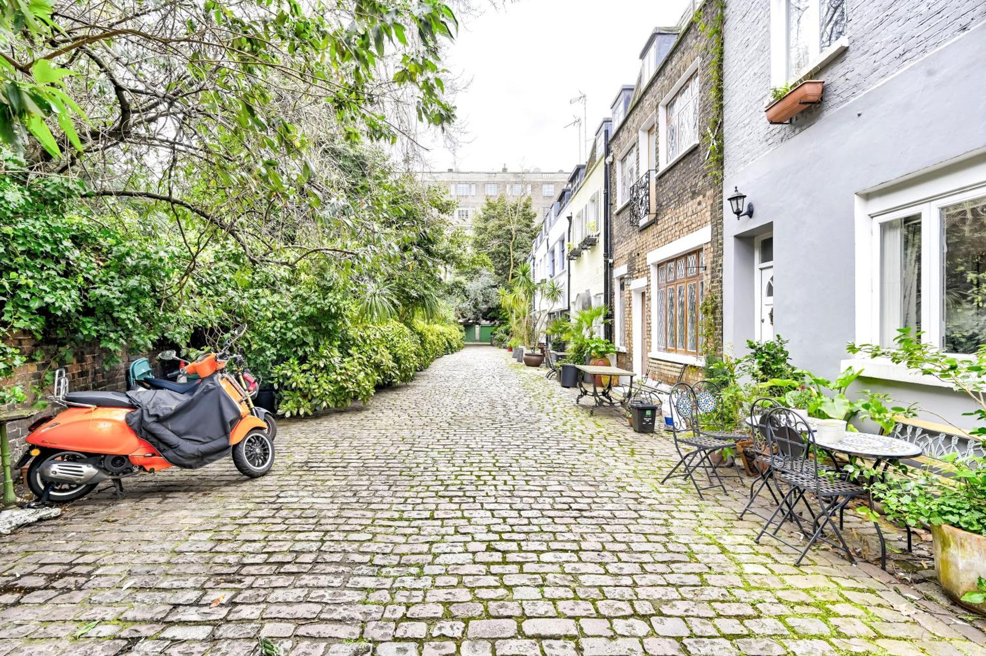 Apartamento Magnificent 2 Bed Hyde Park Mews House Londres Exterior foto
